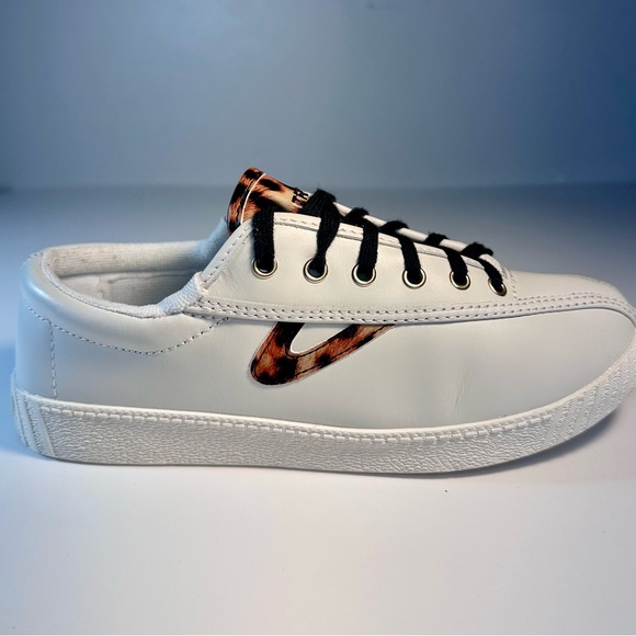 Tretorn Shoes - Tretorn Women’s White Leather Sneakers Leopard Logo Confort Insole Casual7 1/2